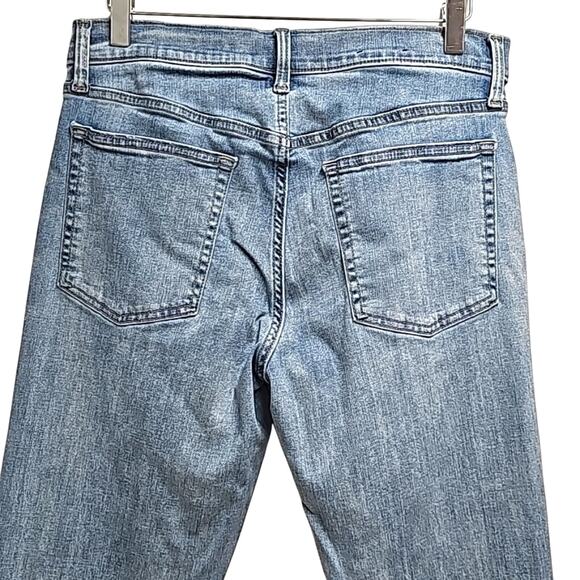 Gap Soft Wear Womens 5 Pocket Zip and Button Closure Slim Fit Jeans Size 32 x 34 - Picture 5 of 9